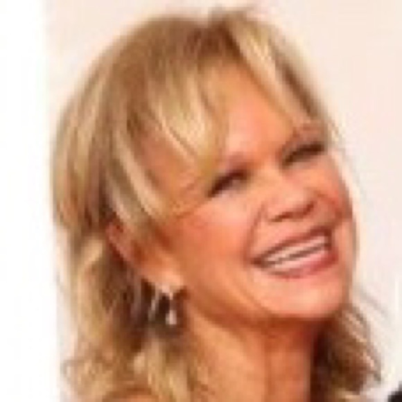 Meet your Posher, Jan - Picture 3 of 5