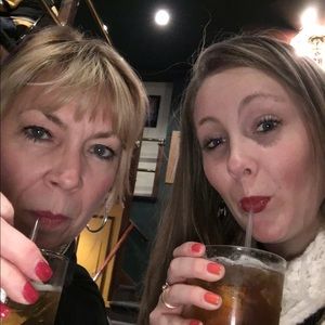 Meet your Posher, Carly