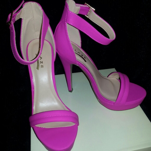 SEXY IN PINK ??