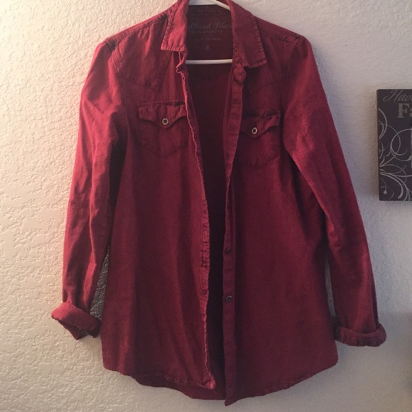 Loose fit top! From pac sun! Size small