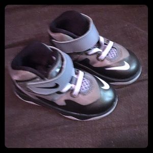 Toddler boy lebrons size 8c