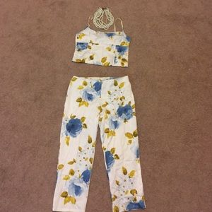 Nine West Floral capri pant and crop top set