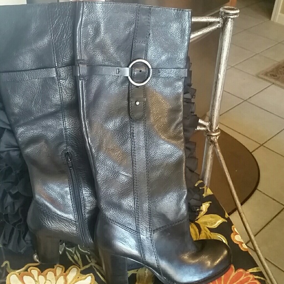 Black 💯% leather boots