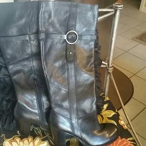 Black 💯% leather boots