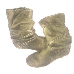 Army green suede boots