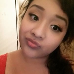 Meet your Posher, Yvette