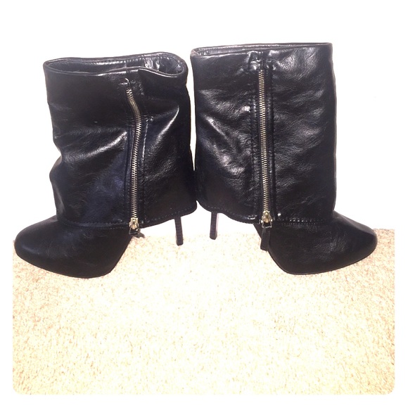 Anne Michelle Shoes - Black leather ankle booty