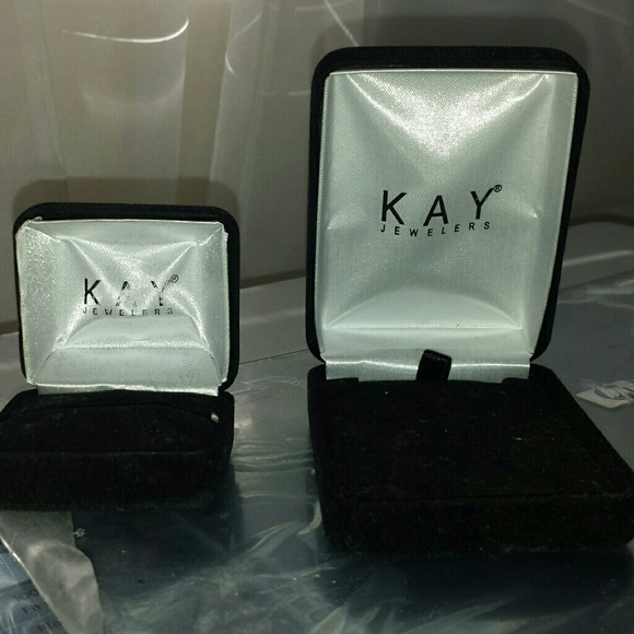 Kay jewelers box
