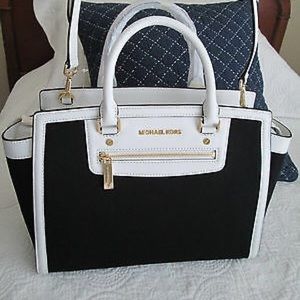 Michael Kors Selma Canvas East West LG Satchel