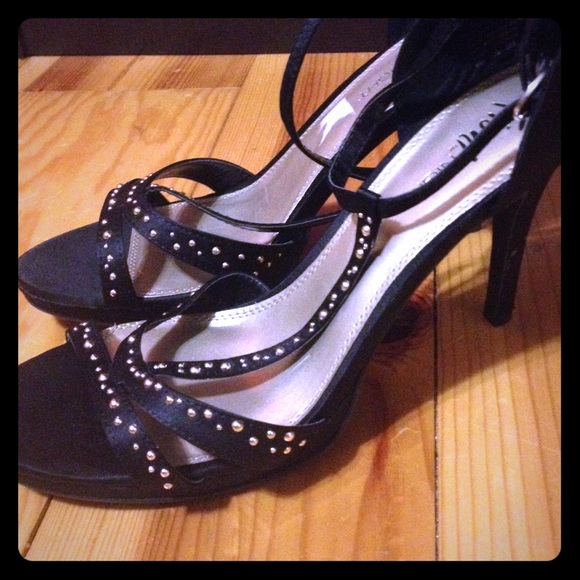 Size 8 heels