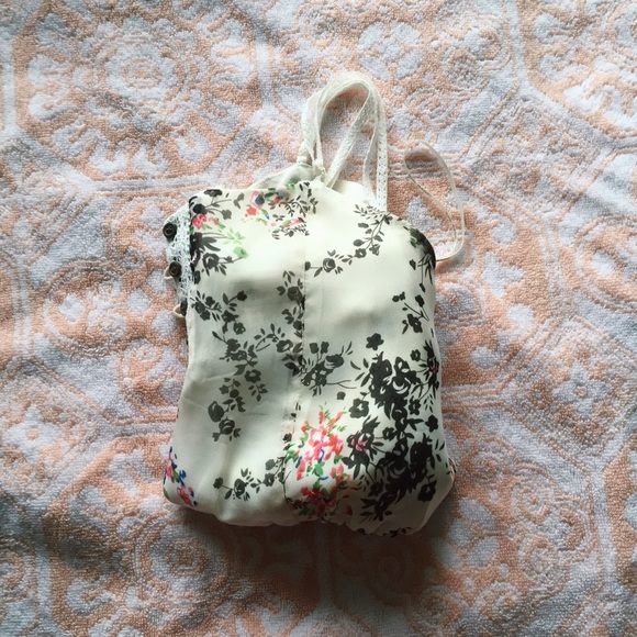 Creme floral blouse