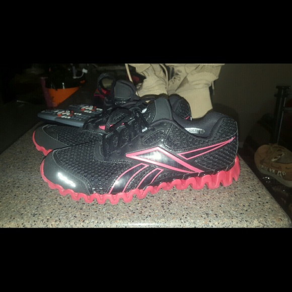 Reebok ZigZag sneakers