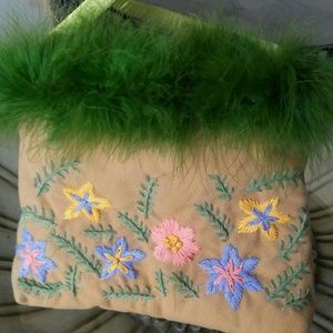 NEW Boutique Embroidered Handbag