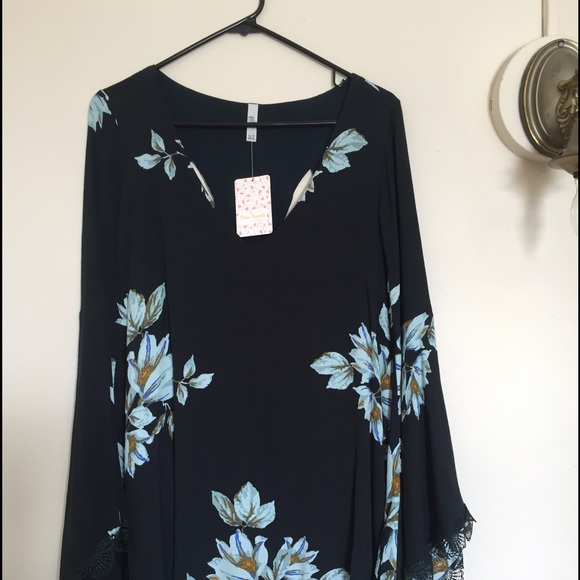 🚫SOLD🚫Free People Wanderer Dress - Picture 3 of 4