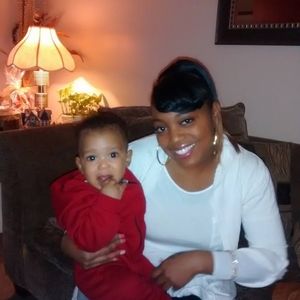 Meet your Posher, Tia