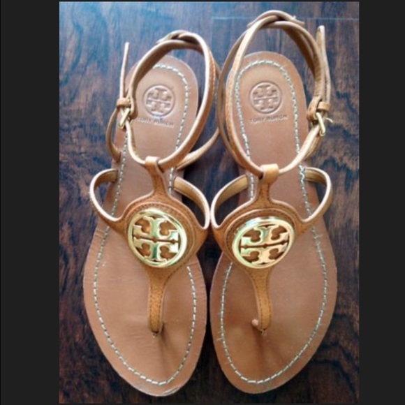 Tory Burch Thong Sandal (great deal)!!!