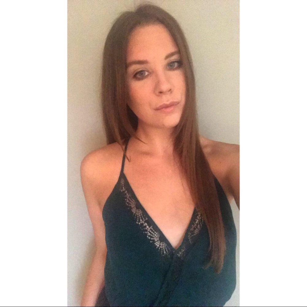 Meet your Posher, Dana