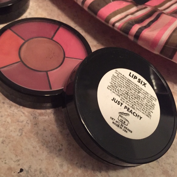 Just peachy lip stick