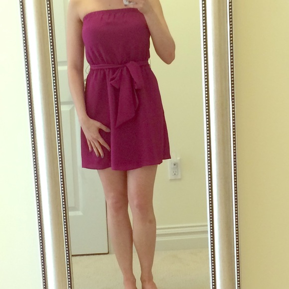 Express Dresses & Skirts - Express Strapless Dress