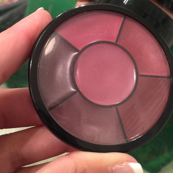 Dream catcher lip six