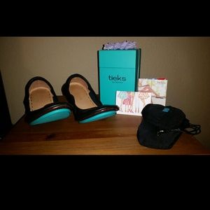 Tieks Matte Black