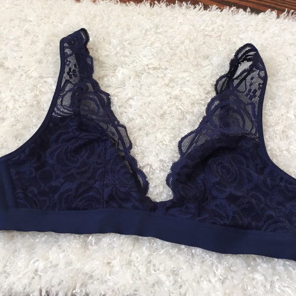 Victoria secret lace bra bundle