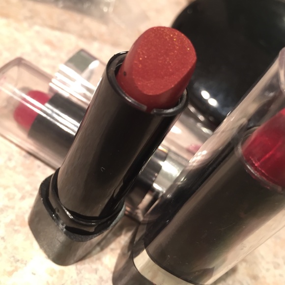 Lip stick bronze shine color