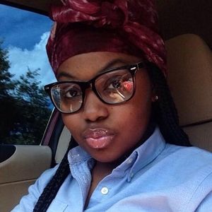 Meet your Posher, Rhoshada