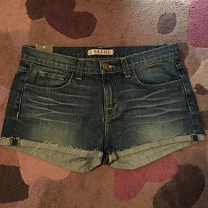 J BRAND BRAND NEW WITH TAGS Cuffed Short size 28