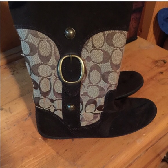 Used coach boots.
