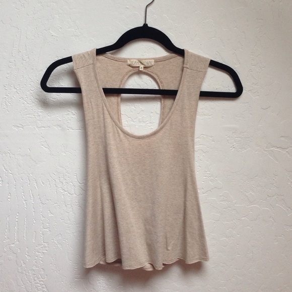 ❌SOLD❌Open Cross Back Top