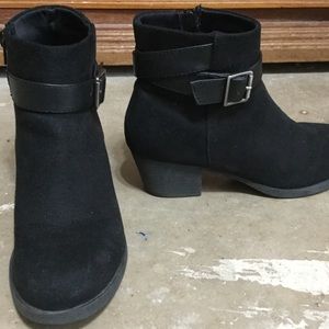 Black heeled booties