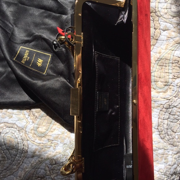 Balmain x H&M Premium quality red suede handbag - Picture 3 of 3