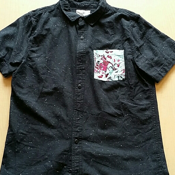 Black On The Byas button down - Picture 2 of 4