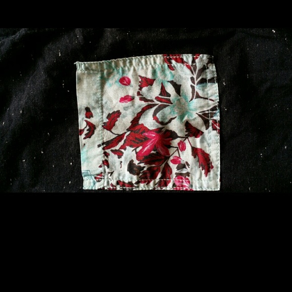 Black On The Byas button down - Picture 4 of 4