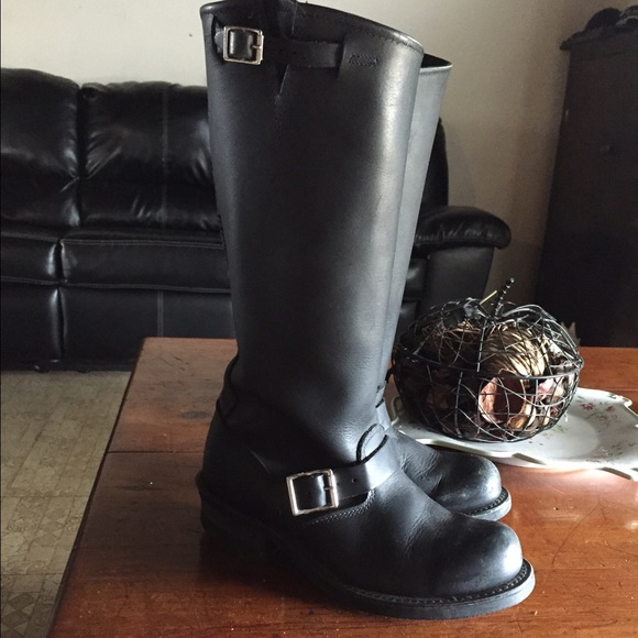 Authentic frye boot !! 💯✔️