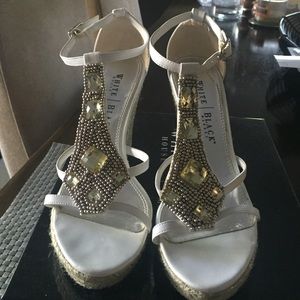 White House Black Market wedge sandals, super cute