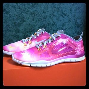 Nike free 5.0 TR FIT 4 PRINT WOMENS Like New! SZ 8