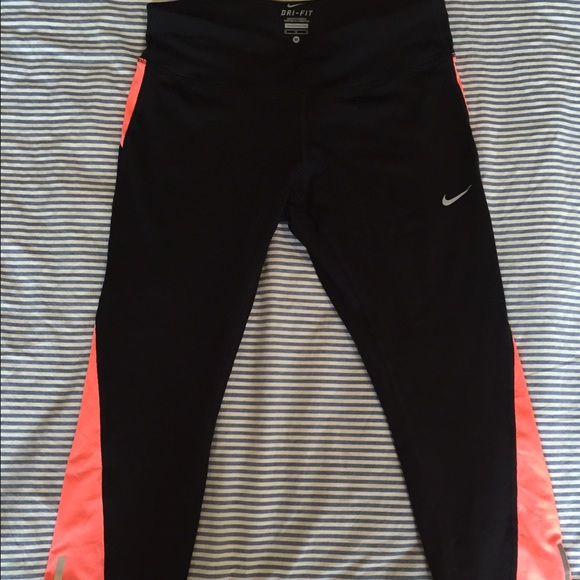 Nike Pants - NWT Nike Active Capri Pant