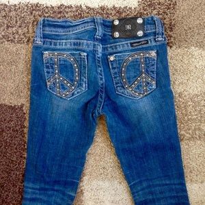Girls Miss Me jeans!