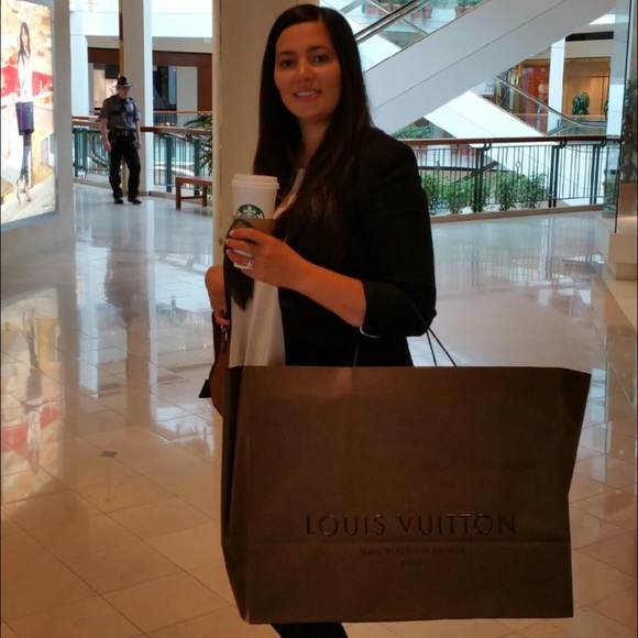 Meet your Posher, Jaselle - Picture 4 of 4