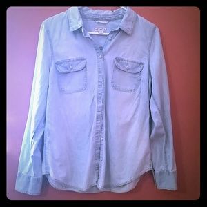 🍃💕Super Cute Pre-Loved Denim Top💕🍃