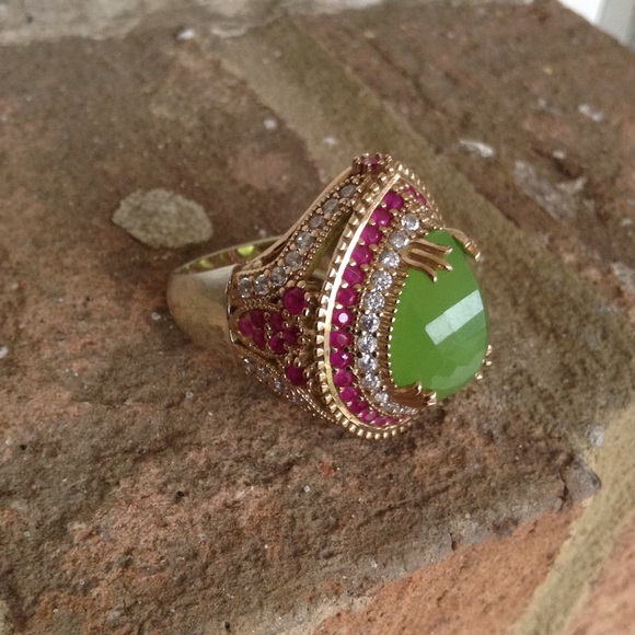 MAGNIFICENT APPETITE RING - Picture 2 of 4