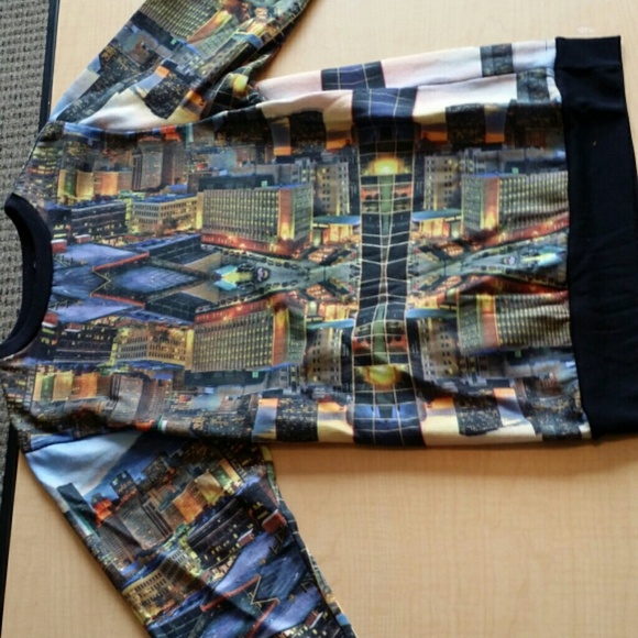 Sweatshirt - Picture 3 of 3