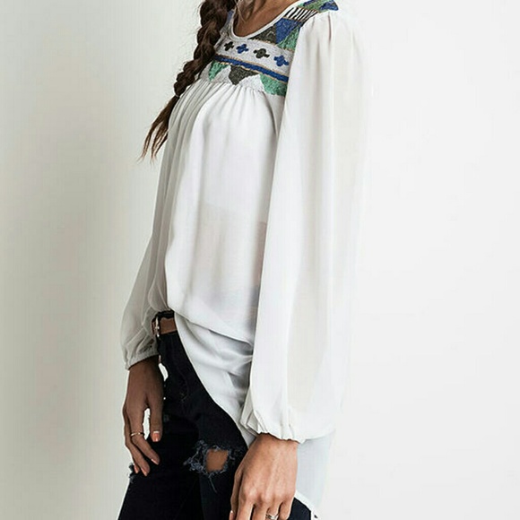 *SOLD* New Jewel Sequined Blouse Size Small - Picture 2 of 3