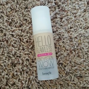 Benefit-Hello Flawless Oxygen WOW Foundation