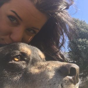 Meet your Posher, Kassandra