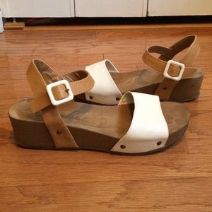 Color block wedge sandals by Rocket Dog