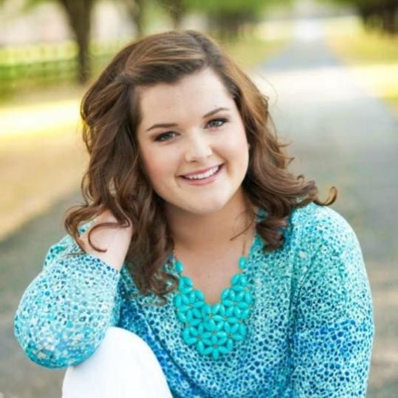 Meet your Posher, Sarah - Picture 1 of 1