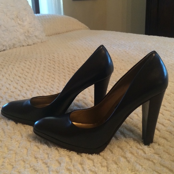 Steve Madden chocolate leather heels